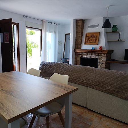 A H Rentals Villa Carolina Винарос Экстерьер фото